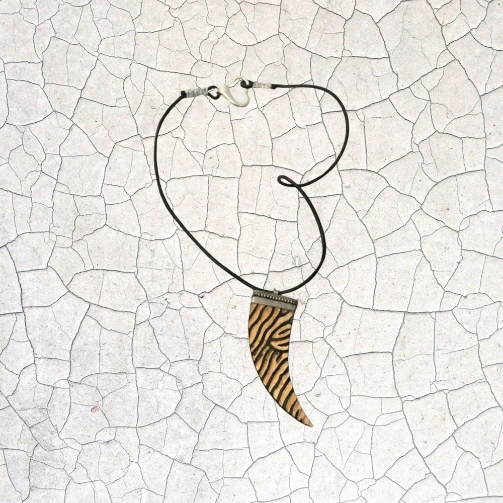 Zebra Pattern Pendant Necklac Leather bands